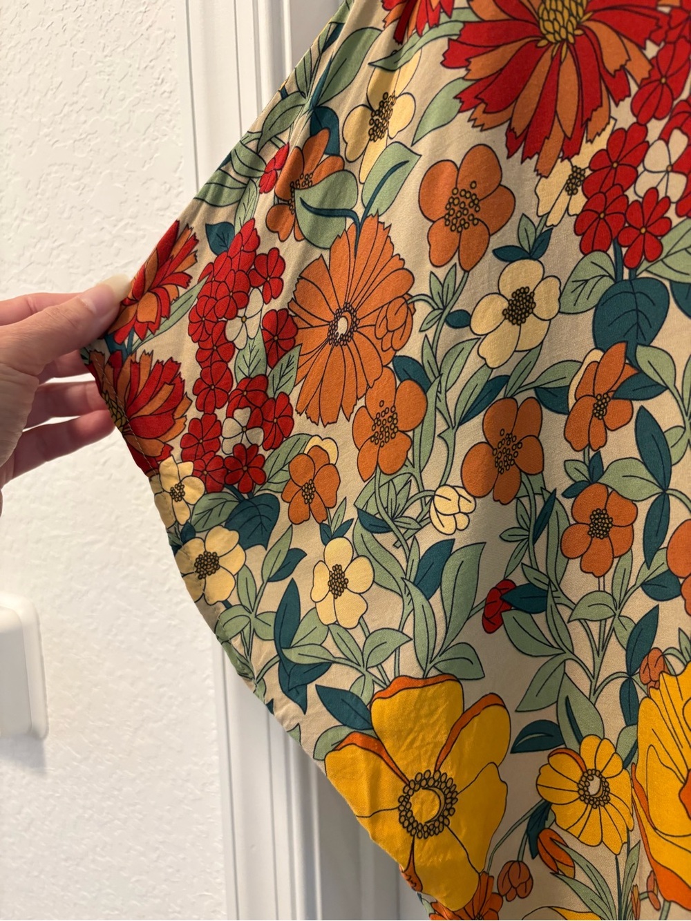 Natural Life Floral V-Neck Blouse Size Medium Oversized Bohemian Top - Picture 3 of 4
